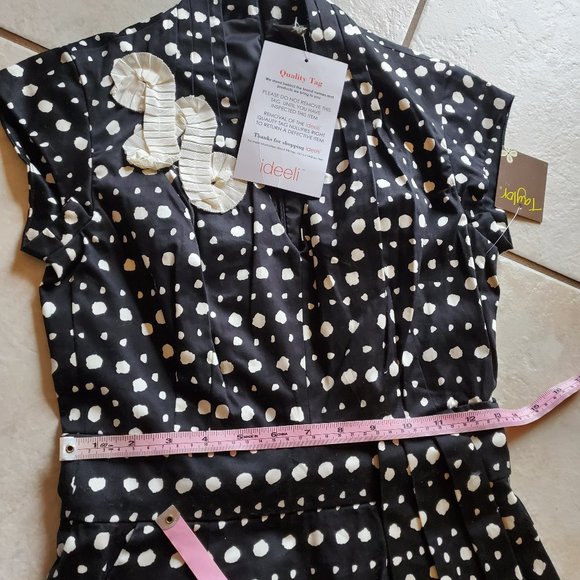 Taylor Dress Size 2 - Picture 4 of 6